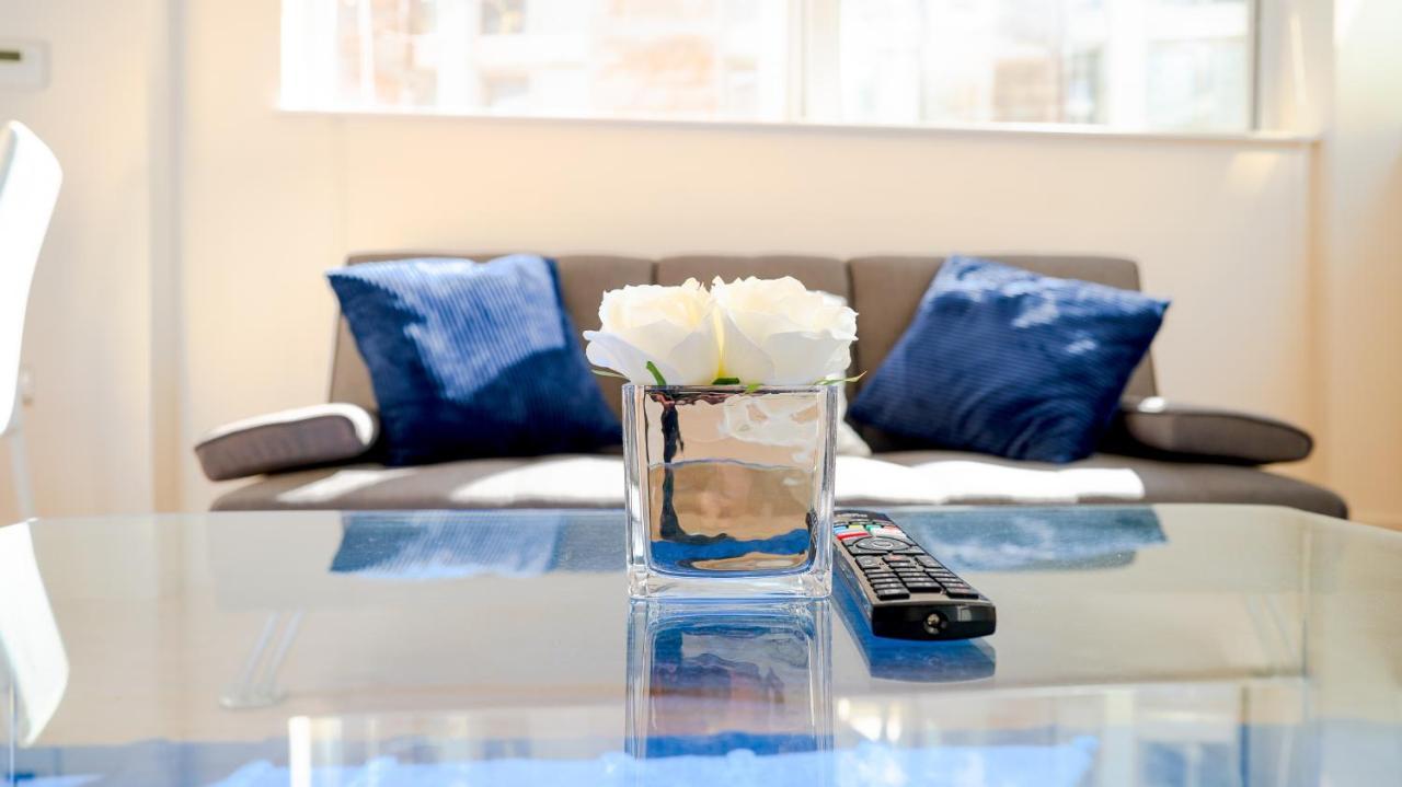 Comfy Spacious Apartment In Canary Wharf Лондон Экстерьер фото